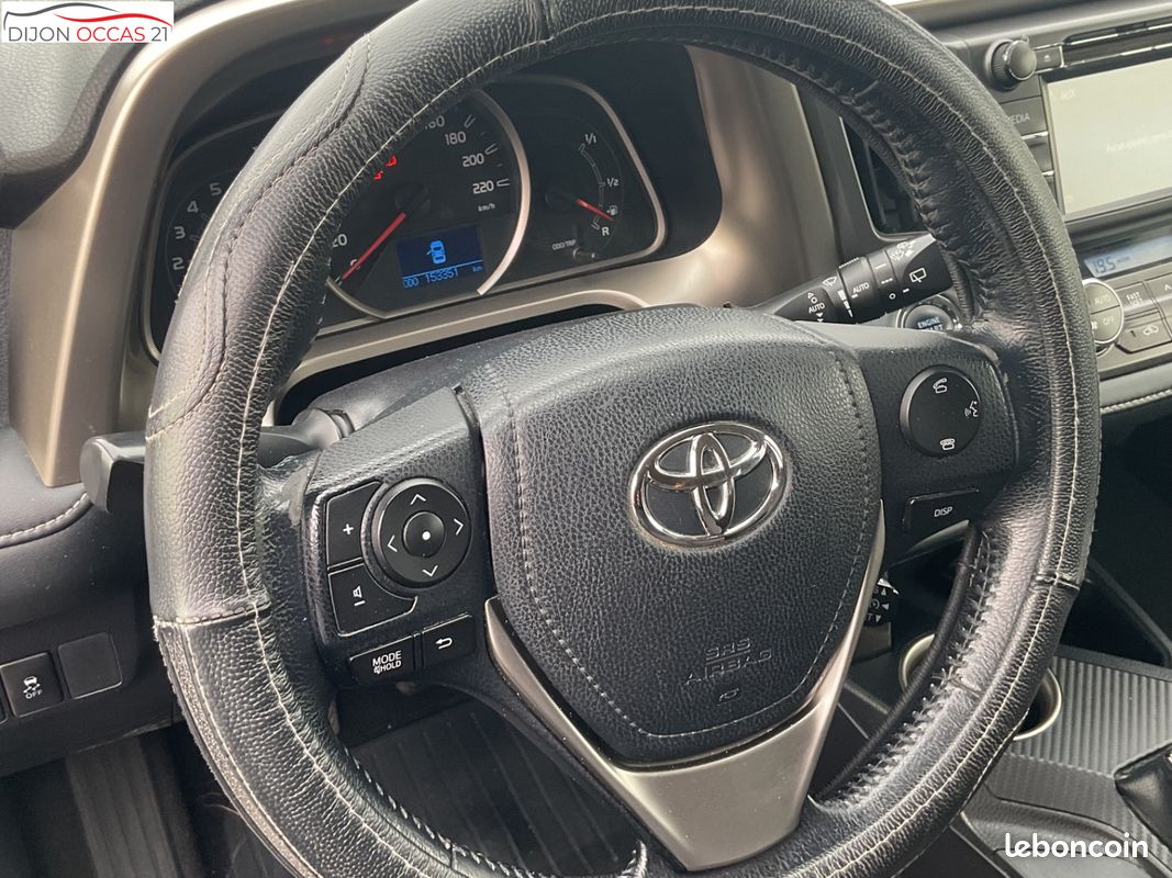 TOYOTA RAV4 124 D-4D 2WD Lounge (image 23)