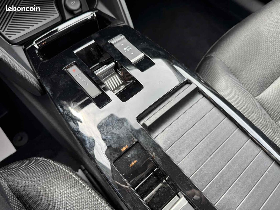 Citroen C4 1.2 HYBRIDE 145CH S&S BUSINESS AUTOMATIQUE (image 19)