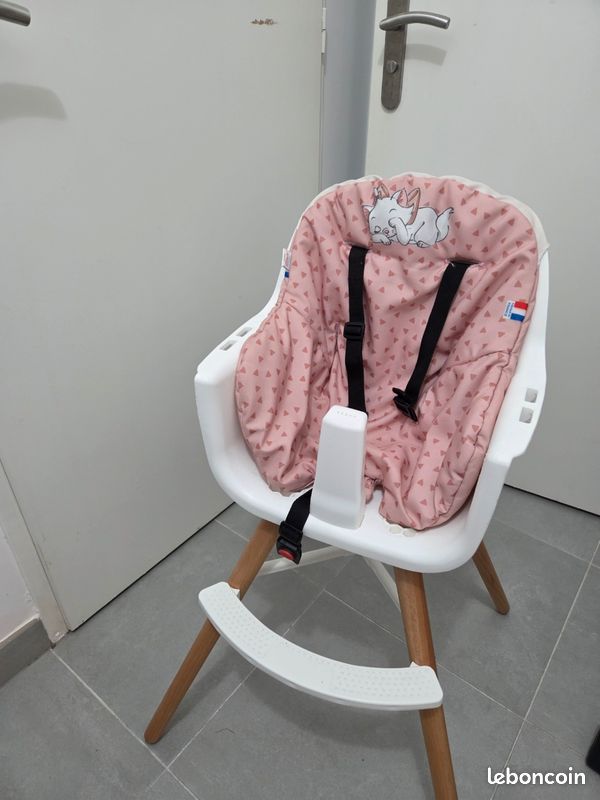 Chaise haute disney (image 1)
