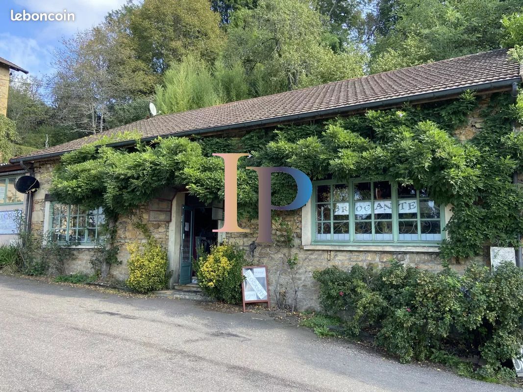 Maison 5 pièces 190 m² · à Châteauneuf · 190 m² · 50 000 €