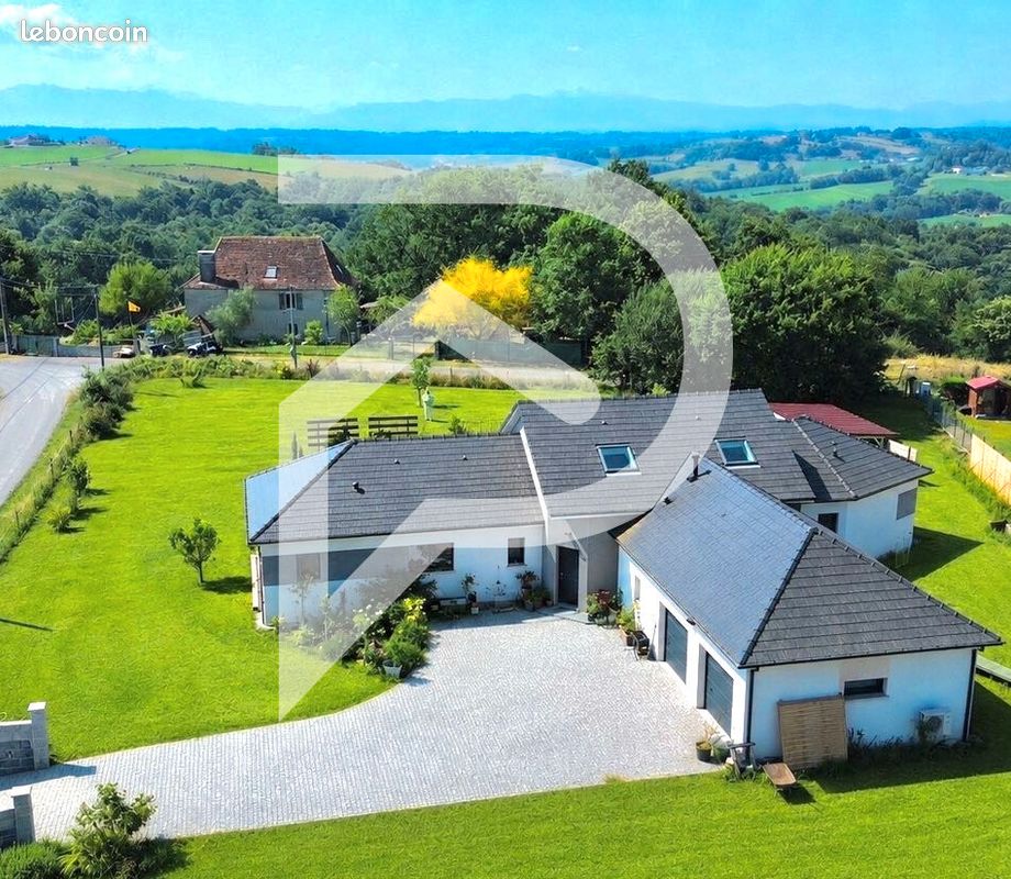 Maison 7 pièces 178 m² · à Lagor · 178 m² · 460 000 €