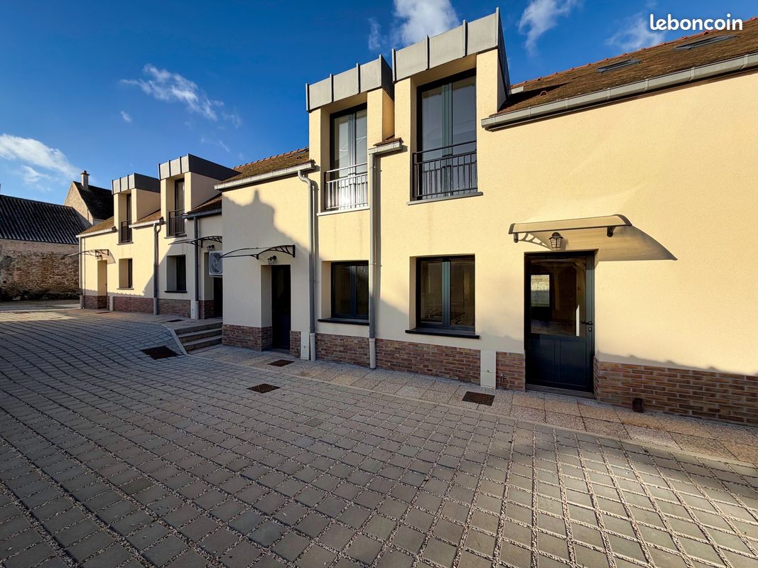 Maison 4 pièces 76 m² · à Réau · 76 m² · 240 000 €
