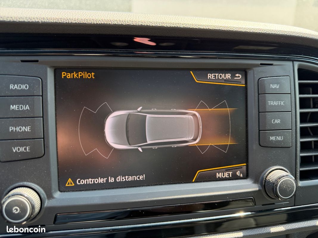 SEAT LEON 2.0 TSI 280 CUPRA CarPlay Toit ouvrant pano Sièges sport chauffants Garantie 12 mois (image 28)