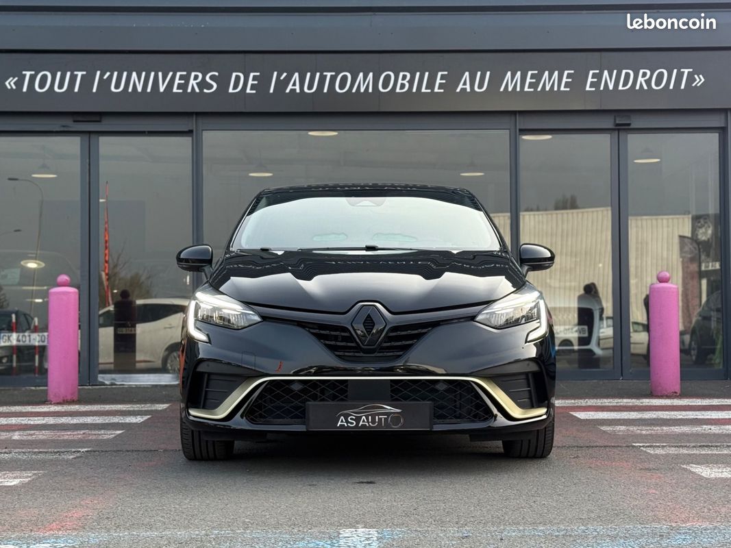 RENAULT CLIO V E-Tech full hybrid 145ch Engineered 1ERE MAIN BOITE AUTO COCKPIT CARPLAY CAMERA AUCUN FRAIS (image 4)