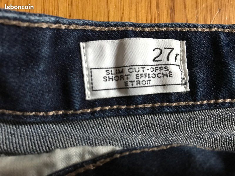 Mini short jean étroit effiloché Gap taille 27 (image 3)