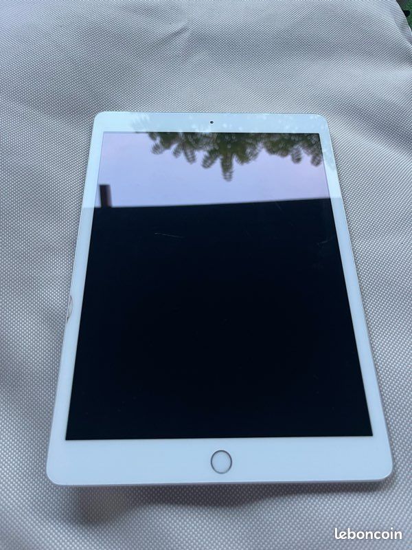 Ipad 7 (image 4)