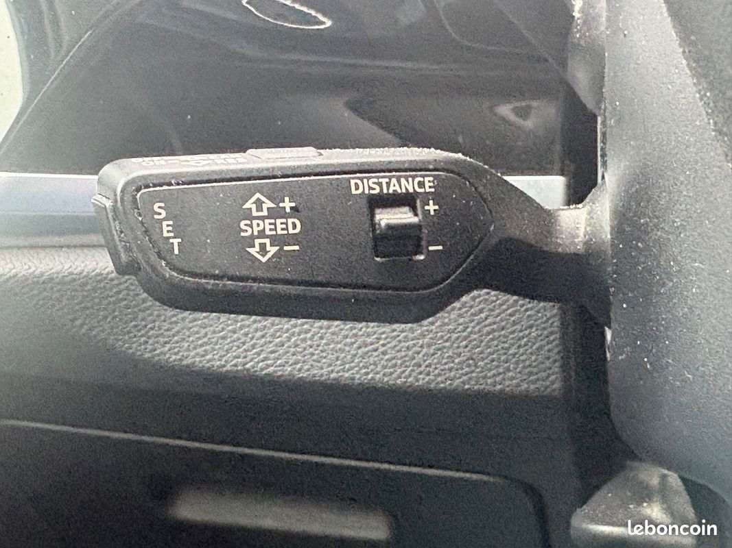 AUDI Q3 Q3 35 TFSI 150 ch Caméra 360 Toit Ouvrant Coffre Électrique (image 17)