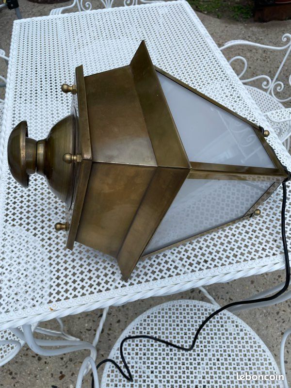 Lampe en laiton (image 1)