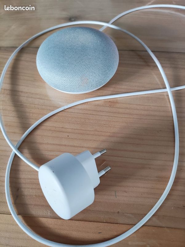 Google Home mini (image 1)