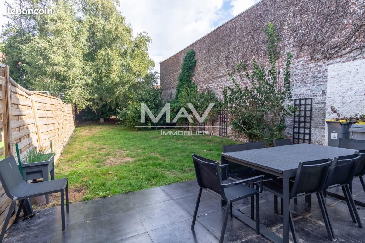 Immeuble 6 pièces 250 m² · à Tourcoing · 250 m² · 445 800 €
