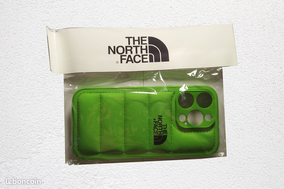 The North Face Puffer Jacket Coque Verte pour Apple Iphone 16