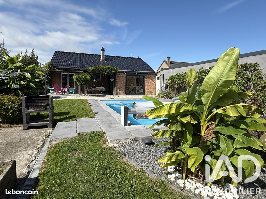 Maison 5 pièces 103 m² · à Coutiches · 103 m² · 399 000 €