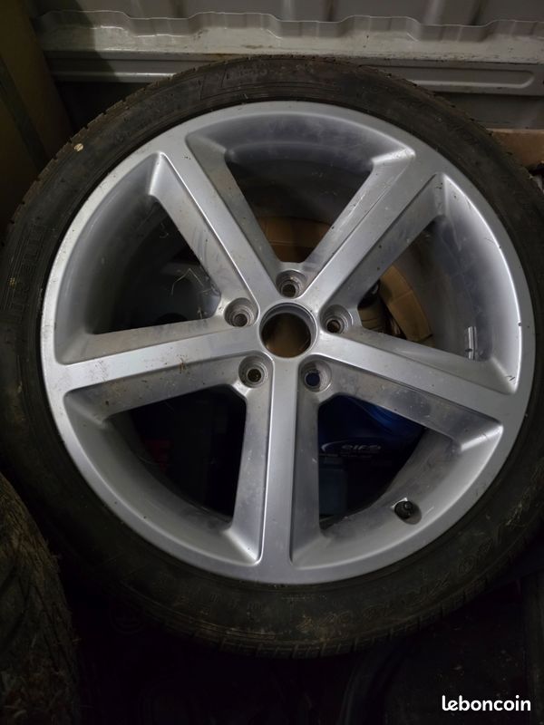Roue complète audi 18 pouces (image 1)