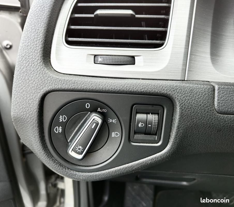 Volkswagen Golf VII 5 Portes 1.6 TDI 16V Blue Motion DSG7 S&S 110 cv (image 14)