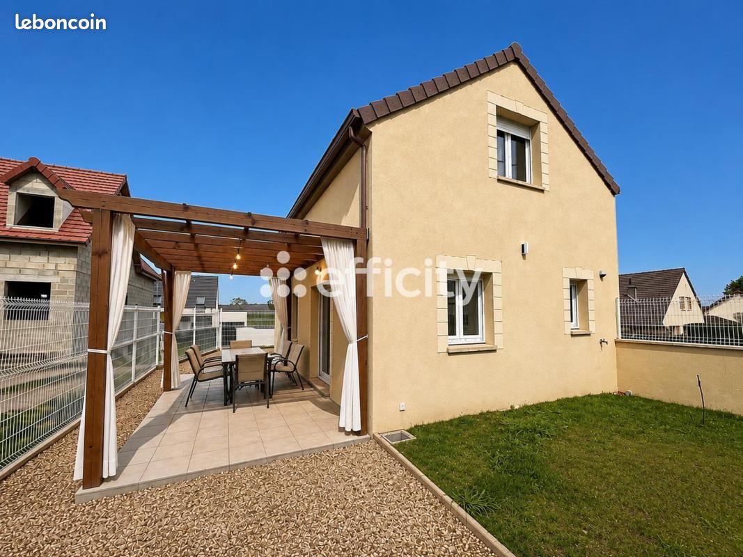 Maison 4 pièces 110 m² · à Mézières-sur-Seine · 110 m² · 290 000 €
