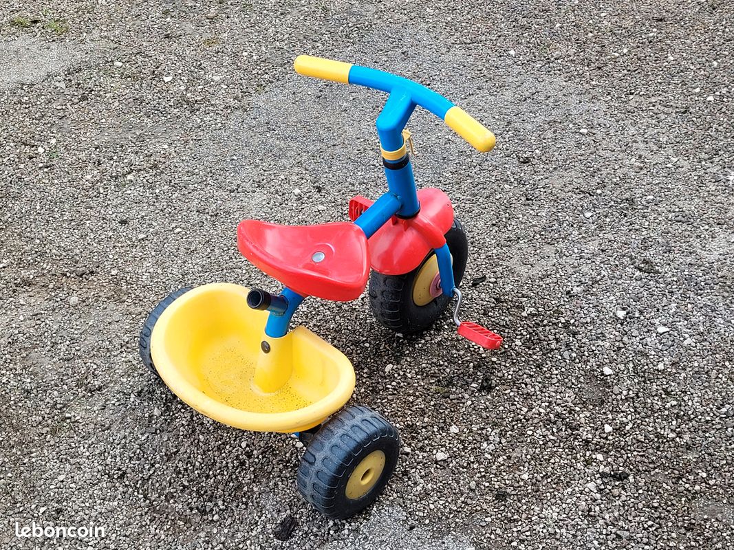 Tricycle enfant à pédales (image 5)