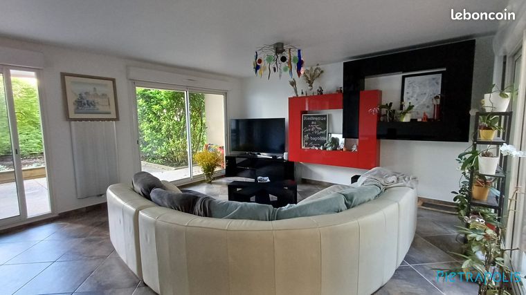 Maison de ville 6 pièces 142 m² — 1