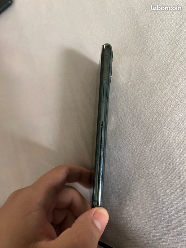 IPhone 11 pro (image 4)