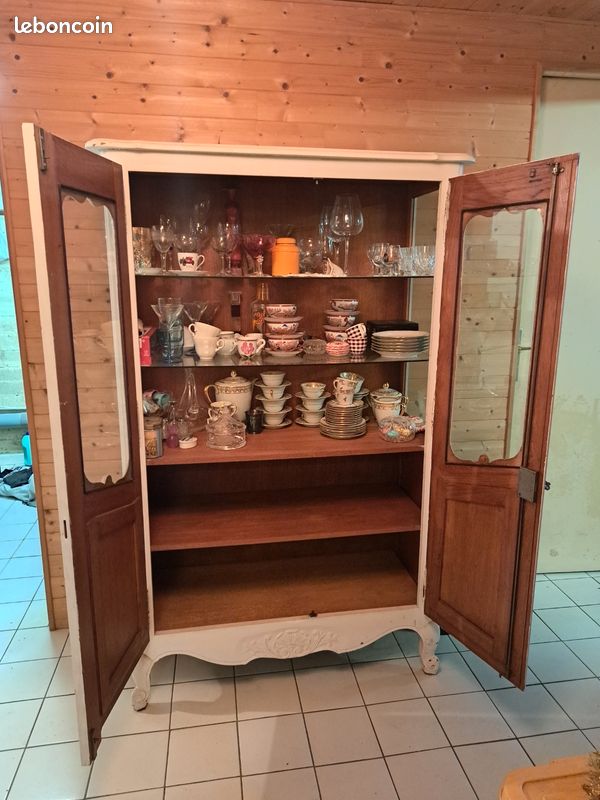 Vitrine en bois massif (image 2)