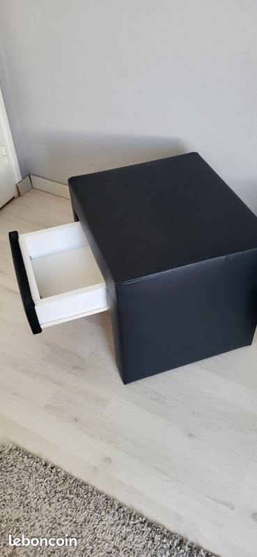 Deux Chevets de lit (image 3)