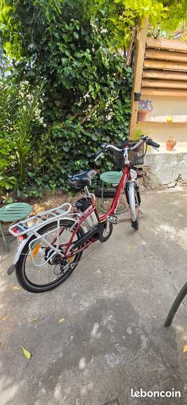 Vélo à assistance électrique (image 3)