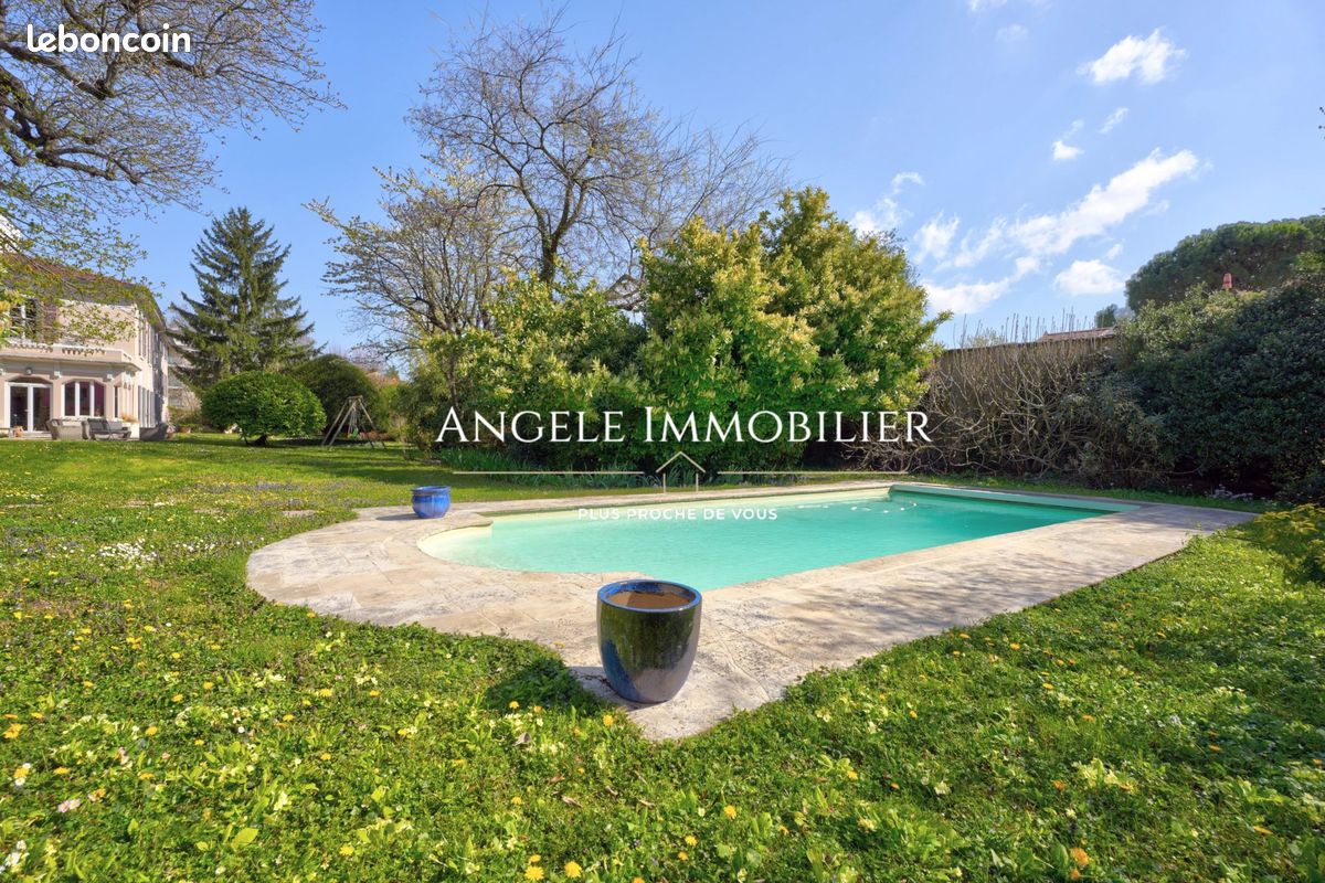 Maison 11 pièces 368 m² · à Écully · 368 m² · 1 850 000 €