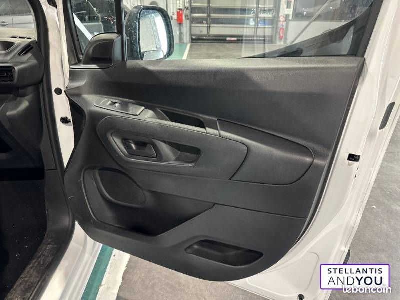 Opel Combo (30) CARGO 1.2 110 CH S/S L1H1 STANDARD PACK CLIM (image 7)