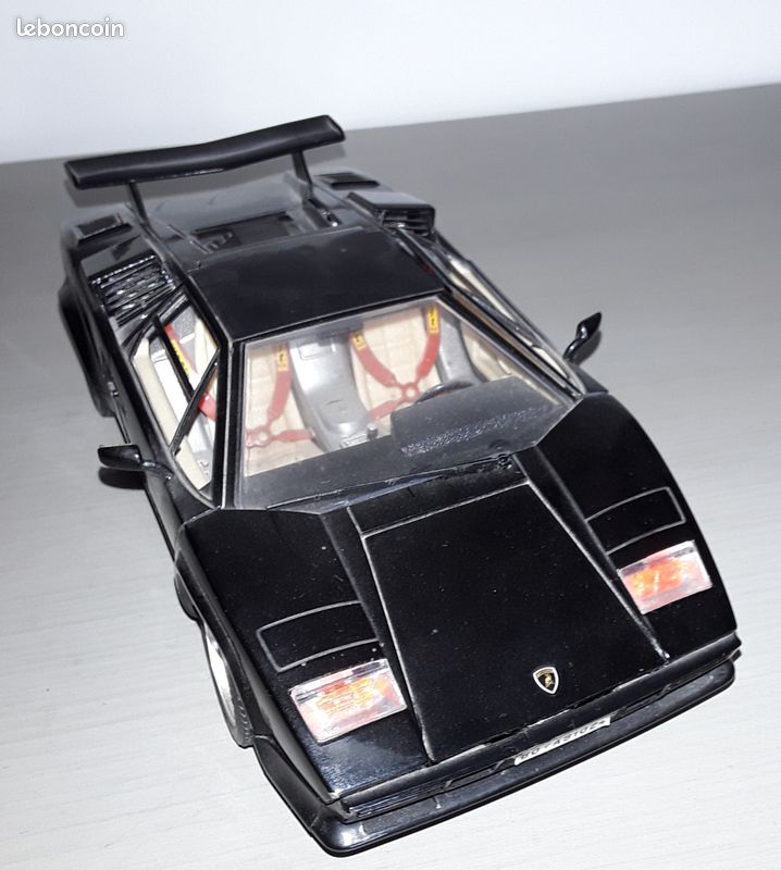 Modèle réduit Lamborghini cuntach (image 3)