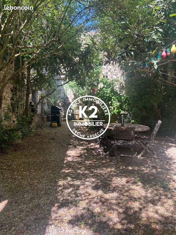 Maison 4 pièces 220 m² · à Montboucher-sur-Jabron · 220 m² · 690 000 €