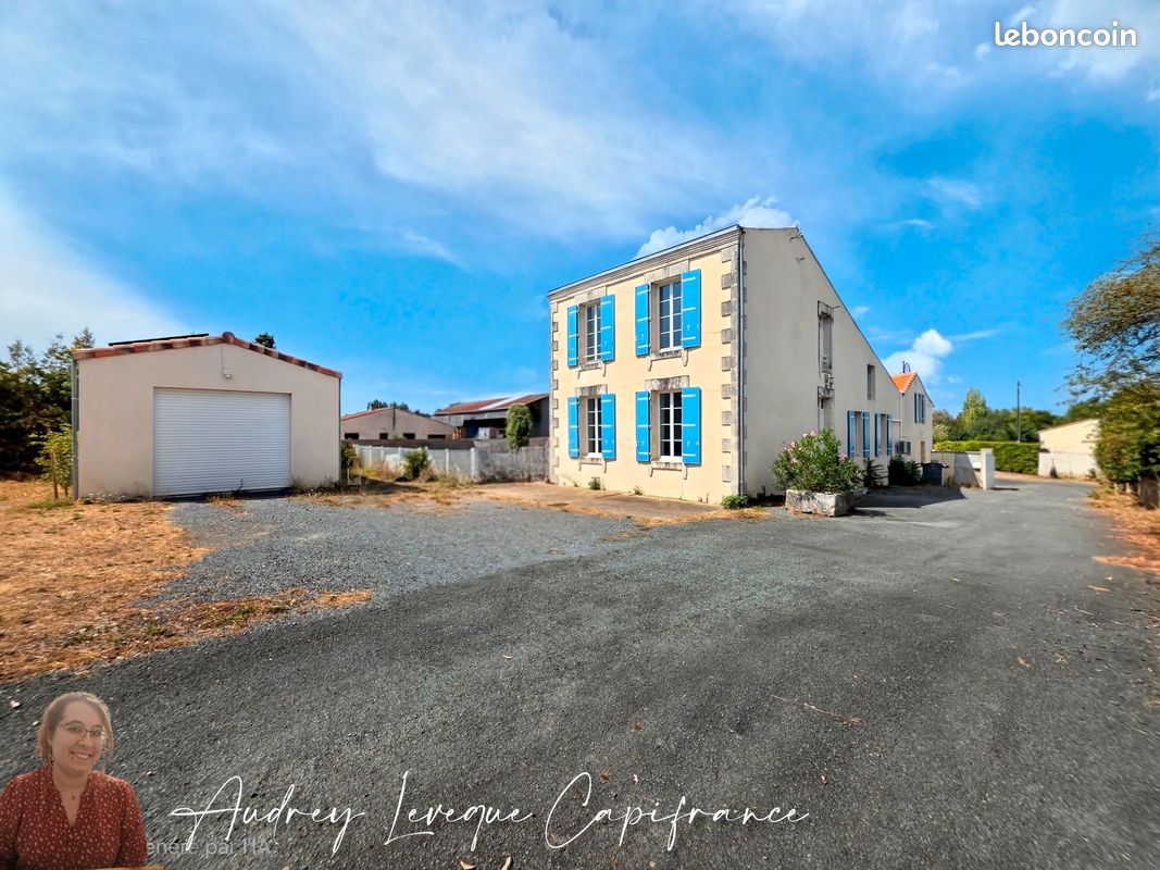 Maison 7 pièces 167 m² · à Saint-Pierre-la-Noue · 167 m² · 330 000 €
