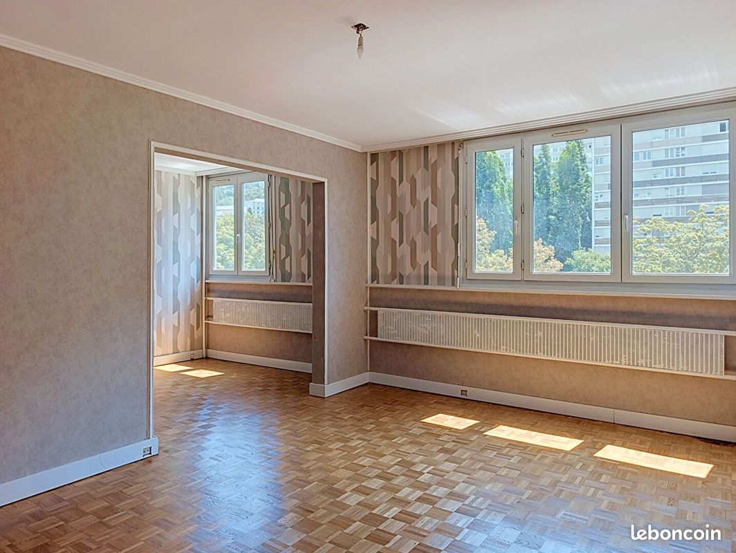 Appartement 4 pièces 72 m² · à Saint-Étienne · 72 m² · 63 800 €