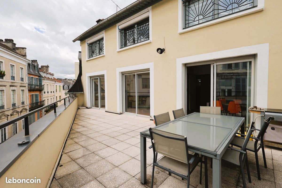 Appartement 7 pièces 163 m² · à Pau · 163 m² · 443 000 €