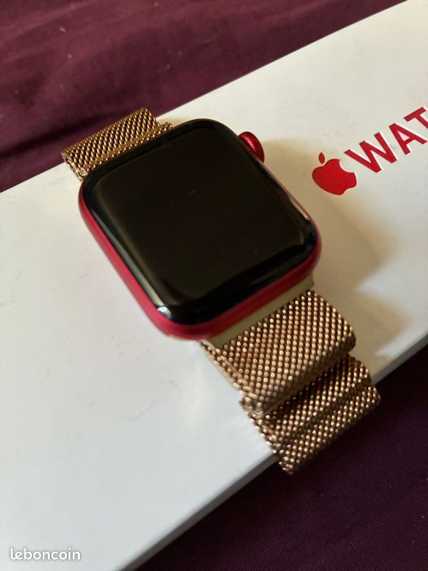 Apple Watch Series 6, 38 mm rouge Téléphones Objets connectés