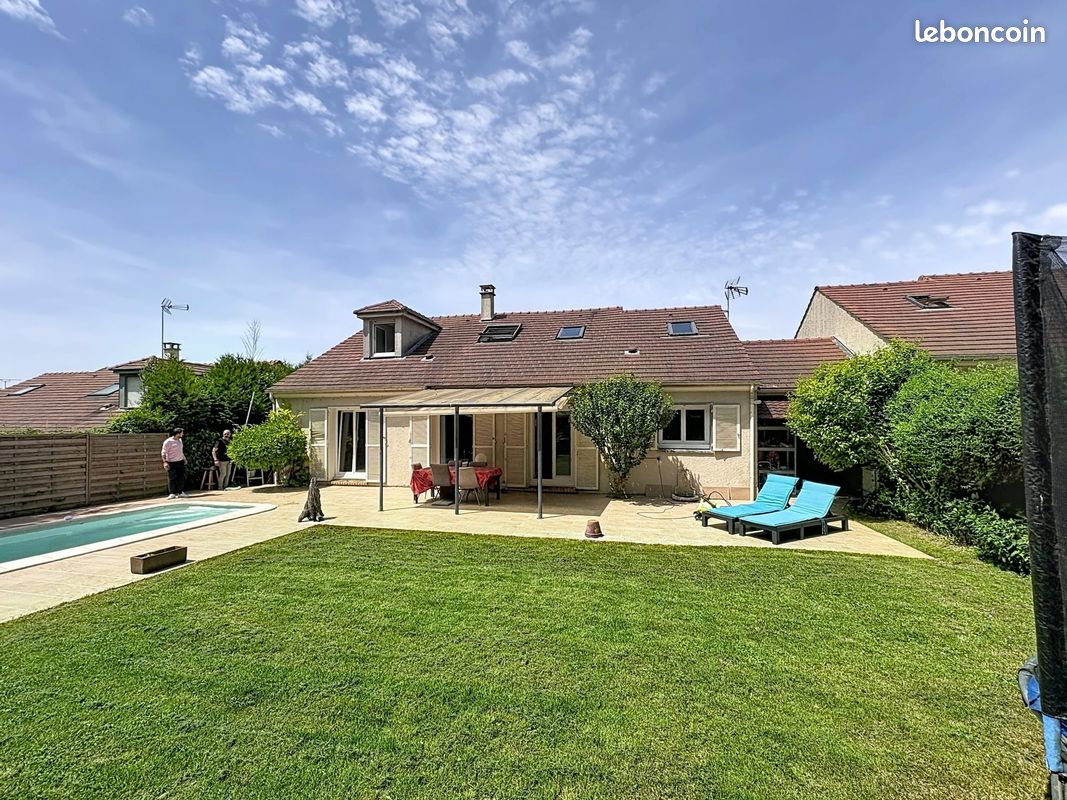Maison 6 pièces 175 m² · à Ormesson-sur-Marne · 175 m² · 599 000 €