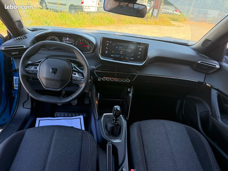 Peugeot 2008 II 1.2 100 Garantie 1ère Main - Clim Auto - CarPlay (image 5)