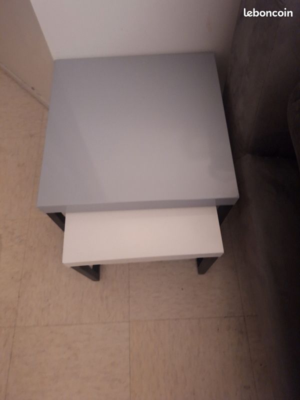Table gigognes (image 1)