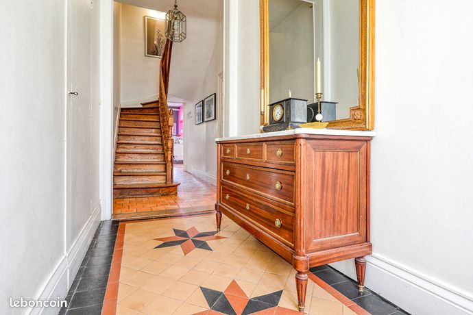 Maison 8 pièces 165 m² — 1