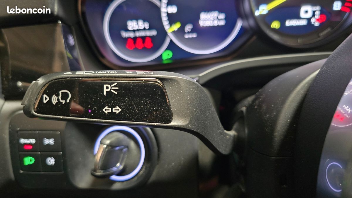 PORSCHE CAYENNE 3.0 E-HYBRID 462H 340 PHEV 14.1KWH PLATINUM EDITION BVa (image 24)