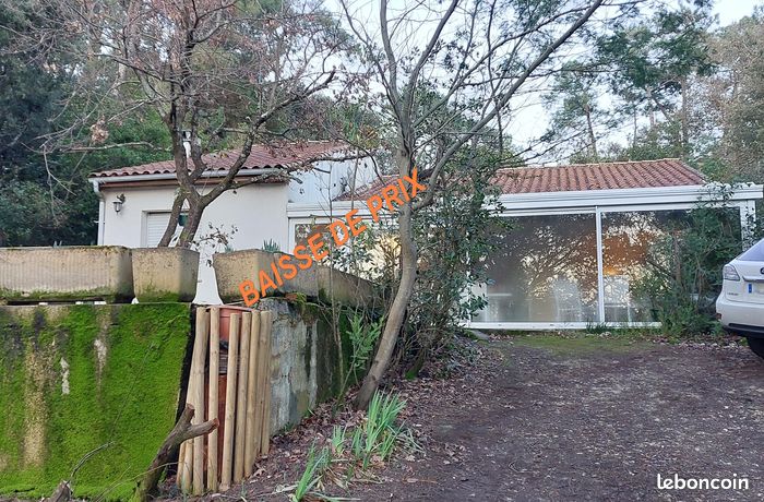 Villa à 100 m de la mer - 1600 m2 de terrain