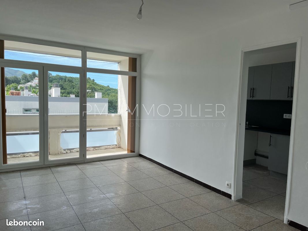 Appartement 5 pièces 84 m² · à Marseille · 84 m² · 1 130 €/mois
