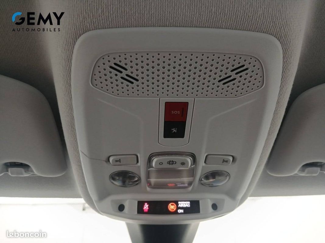 Peugeot 208 bluehdi 100 s&s bvm6 premium pack (image 17)