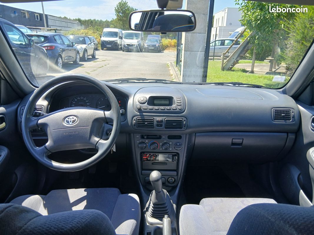 Toyota corolla 1.4l 97ch terra 3p (image 9)