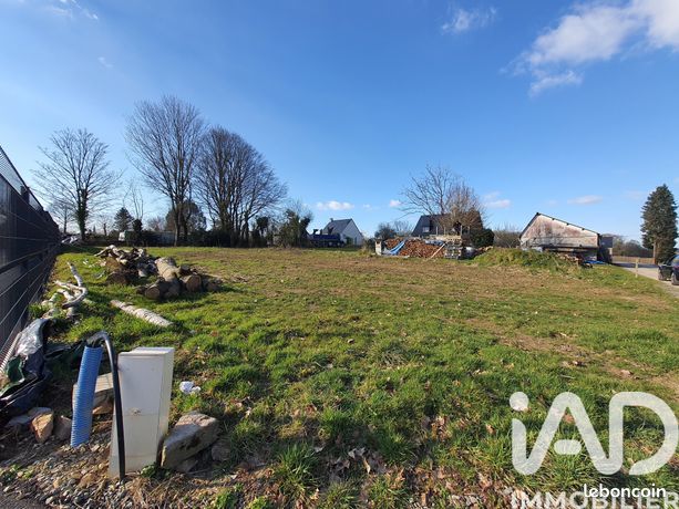 Terrain 977 m² Bazouges-la-Pérouse