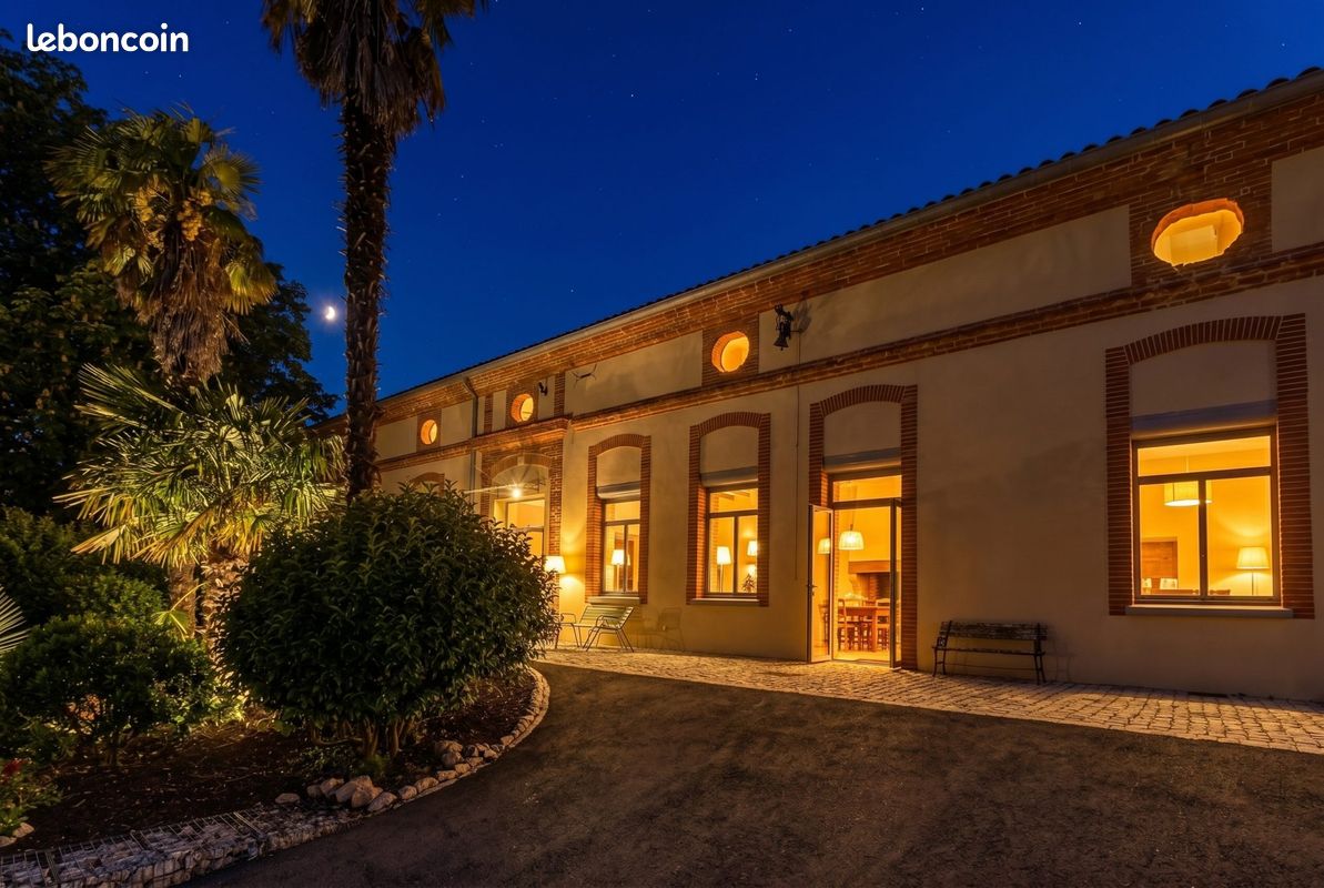 Propriété 8 pièces 334 m² (image 30)