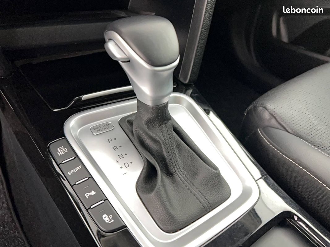 KIA XCeed 1.6 GDi Hybride Rechargeable 141ch DCT6 Premium (image 22)