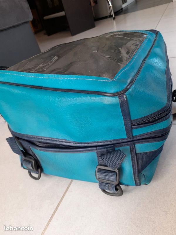 Sacoche réservoir Bagster pour moto en cuir (image 3)