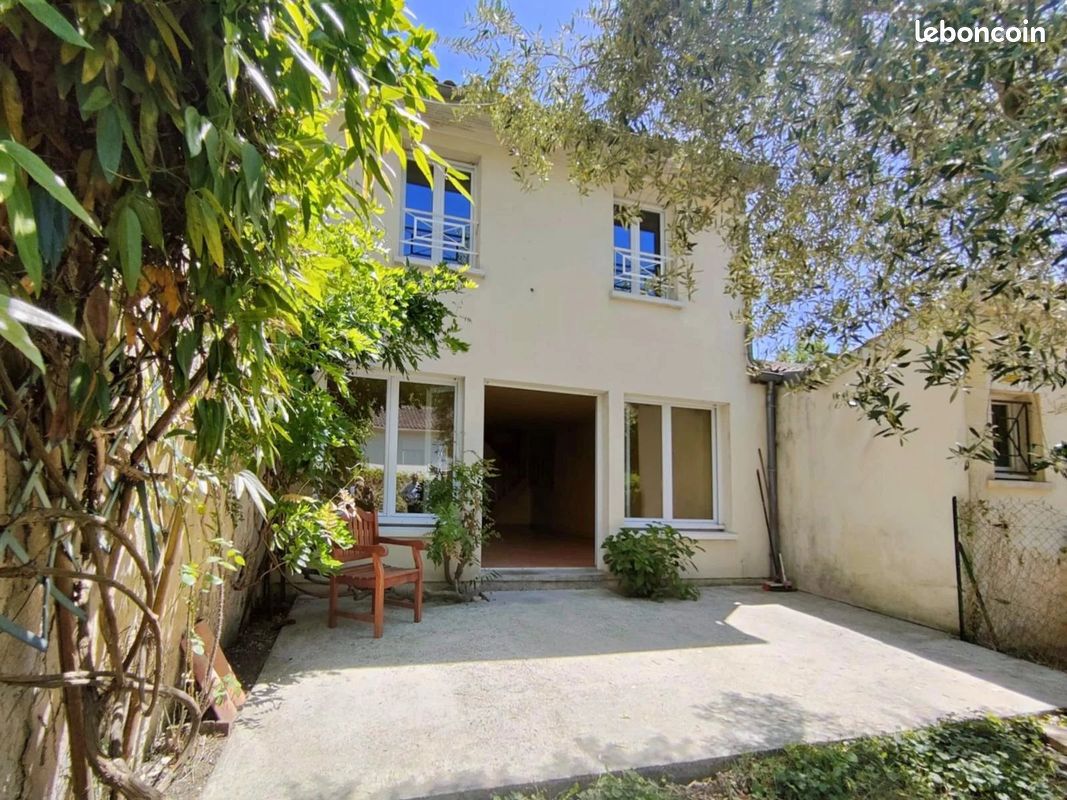 Maison 4 pièces 137 m² · à La Brède · 137 m² · 382 000 €