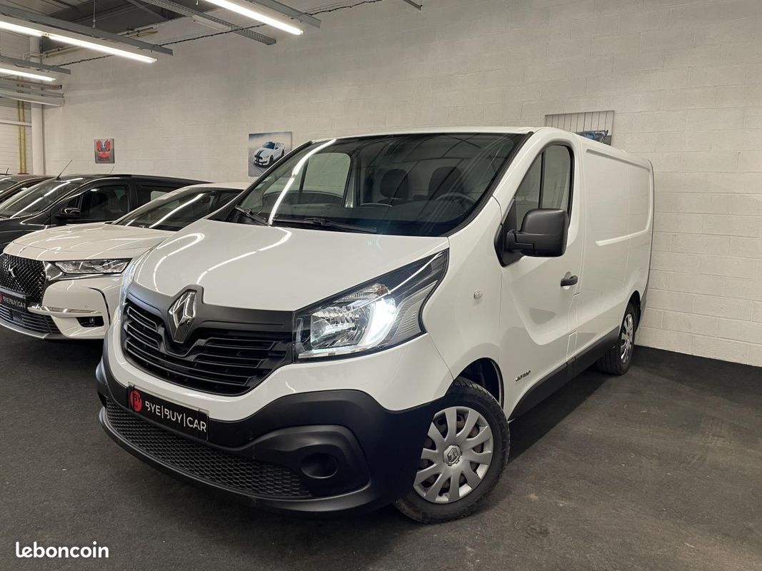 Renault master renault trafic vu fourgon 1.6 dci 120 1t2 l1h1 energy grand-confort (image 1)