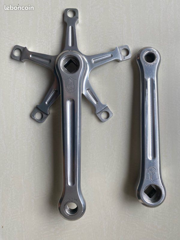 Axe De Pédalier Campagnolo Vintage – 111 Mm – Carré Conique ISO – Argent