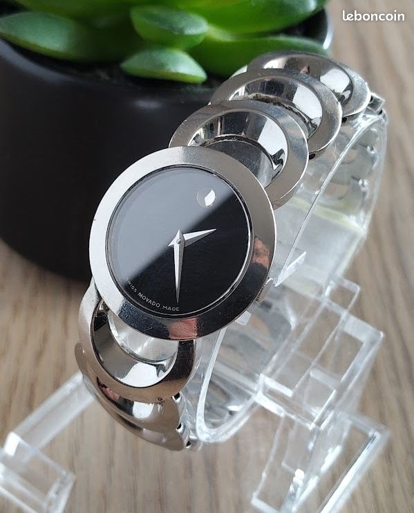 Montre Femme Movado Occasion - Acier Inoxydable - élégant Et Intemporel